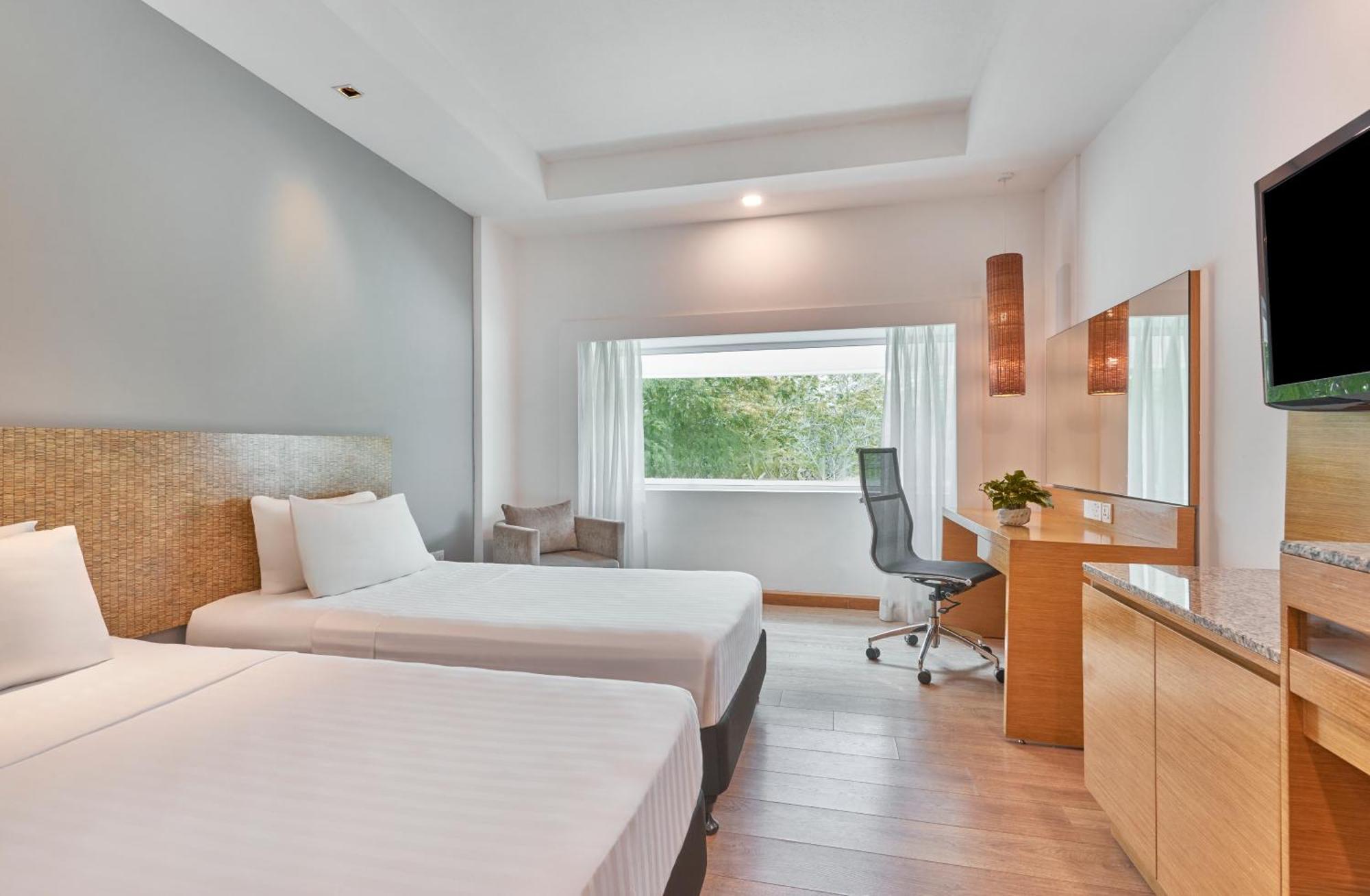 Deluxe Double or Twin Room